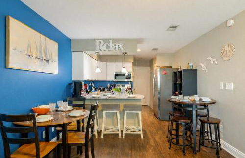 Waterfront Home, Short Walk to Beach, Deck/Balcony - Foto 6