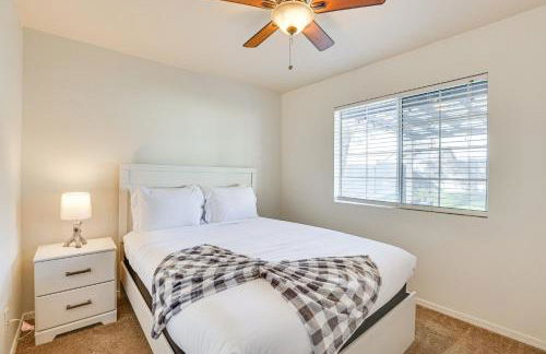 Near Spring Training! Peoria Gem with Pool and Hot Tub - Foto 17