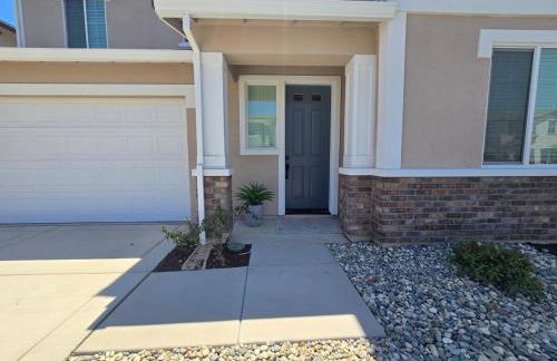 Beautiful Roseville Home - Quiet Neighborhood - Near Galleria Mall - Foto 7
