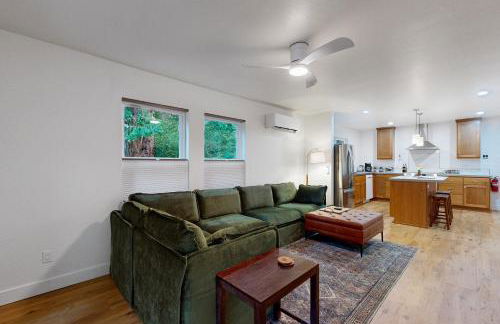 The Magnolia Meadow Retreat - Photo 32