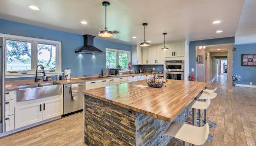 Peaceful Lebanon FarmhouseandRanch with Pool! - Foto 3