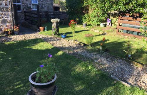 Holmlea Cottage - Photo 11