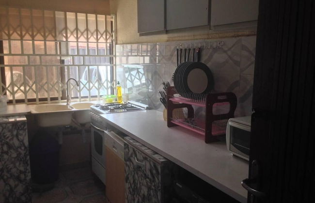 Charming 2-bed Cottage in Benin City - Foto 10