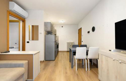 Modern Retreat with AC & Fast Wi-Fi - Photo 10