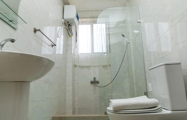 Executive Three Bedroom Furnished Apartment - Foto 13