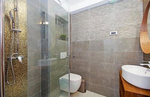 Split Symphony Garden: Modern, new Apartment (4+1), 5 min walk to ˝Firule˝ SAND BEACH, 12 min walk to CITY CENTER - Foto 16