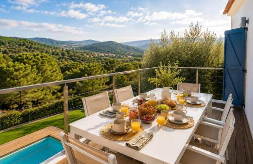 Paradise Silvia, Detached villa with private pool near Sitges - Foto 1