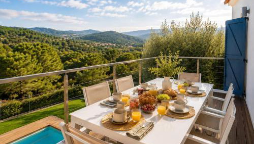 Paradise Silvia, Detached villa with private pool near Sitges - Foto 1