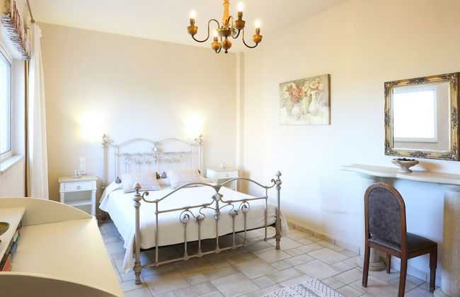 Villa Myrsini - Photo 2