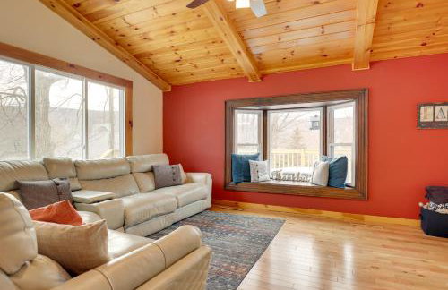 5 Mi to Slopes! Group Ski House with Game Room - Foto 6
