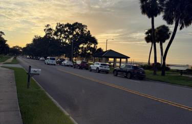 Family retreat with lake views and near Disney - Foto 14