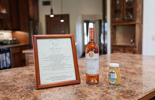 Castoro Cellars Hive and Hivette Wine Stay, Groups - Foto 9