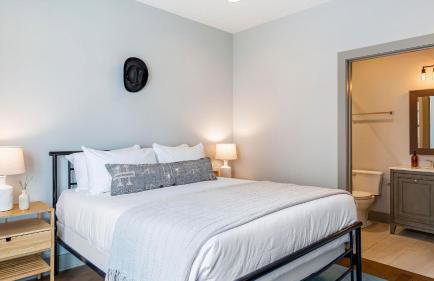 Waverly by Avantstay Nashville-inspired Townhome w/ Luxury Kitchen, Pool Table - Foto 55