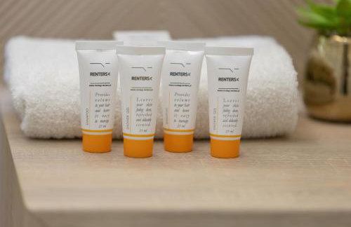 Stylish Apartment with Balcony 7th Floor by Noclegi Renters - Foto 37