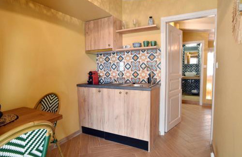 KRISSAIA SEASIDE SUITES - Photo 15