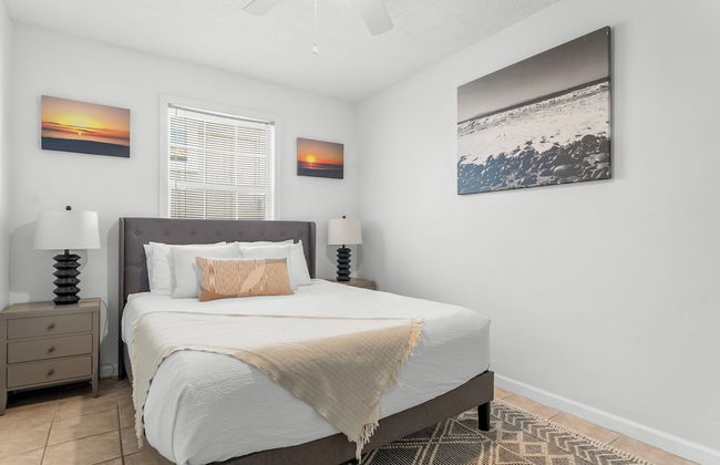 Lux min to Beach and Hospital with Hot Tub - Foto 5