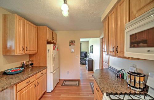 Quaint Duluth Hideaway with Private Fenced-In Yard! - Foto 8