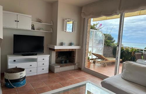 Villa Alex Altafulla Hermosa casa con espectaculares vistas al mar y a tocar de una idílica calita - Foto 8