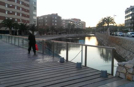 Passeig Maritim Apartment - Photo 73