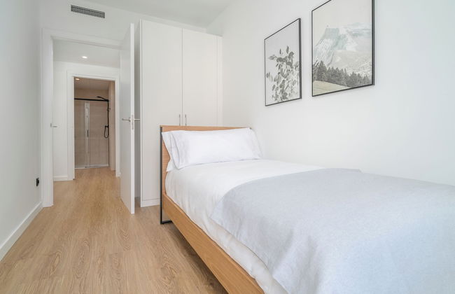 Limehome Barcelona Plaça Pirineus - Foto 12