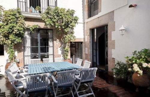 A historic XVI century beach home near Barcelona - Photo 10