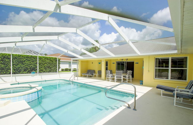 Beautiful & Sunny Pool With Golf View 4 Bedroom Home by RedAwning - Foto 1