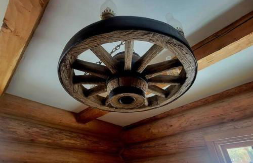 Moose Mtn Lodge/Luxury Cabin/Hot Tub/Fireplace - Foto 8