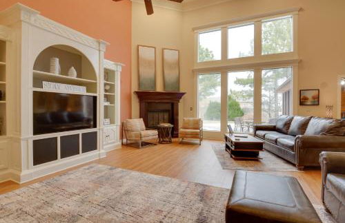 Private Pool and Game Room Upscale Home in Vinita - Foto 1