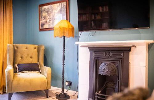 Charming Reigate Cottage Retreat - Foto 10