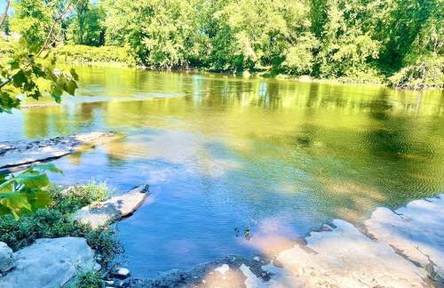 Scenic Views & River Access, Cozy River Home - Foto 61