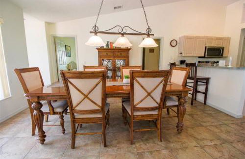 Hernando 4BR-3BA Private Pool Oasis - Photo 6