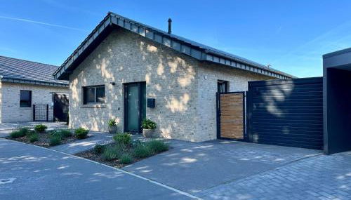 Schönes Ferienhaus mit Sauna am Harkebrügger See in der Nähe von Oldenburg - Foto 1