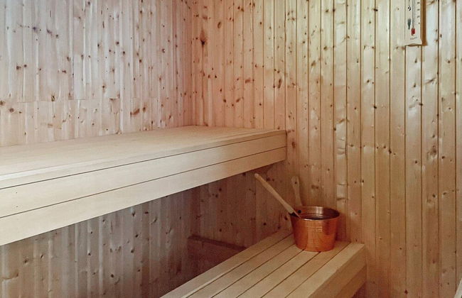 8 Person Holiday Home in Blido - Photo 15