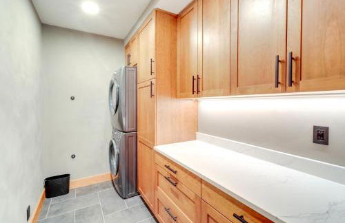 Luxe Valley Home with Sauna and Hot Tub Near Mazama - Foto 23