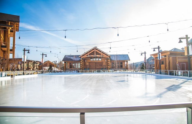 1230 Studio at The Lodge at Spruce Peak - Photo 9