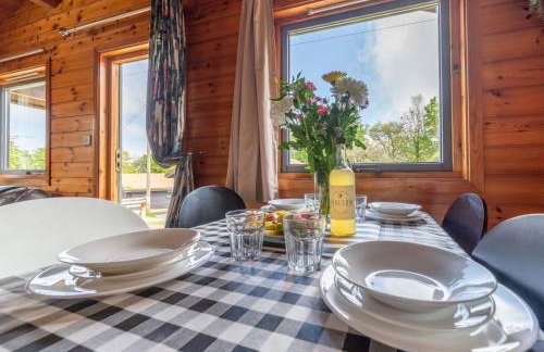 Chalet Lodge 2 - Hot Tub by Interhome - Foto 17