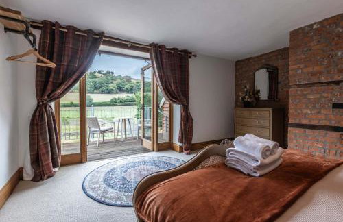 Stud Farm House - Photo 8