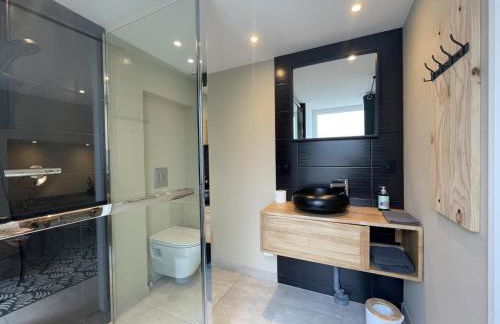 Gîte de Charme à Avoine avec Spa Privé et Jardin - FR-1-381-621 - Foto 17