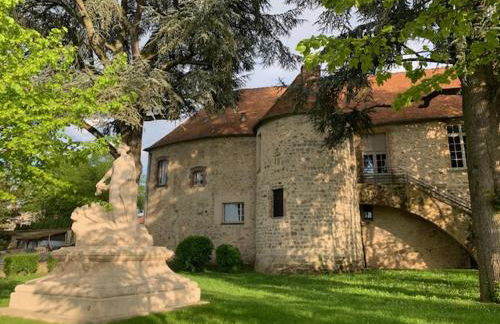 Appartement au cœur de la Petite Cité de Caractère - Foto 6