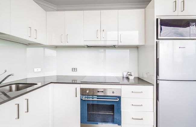 Oaks Sydney Hyde Park Suites - Photo 21