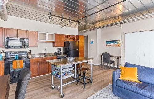 Downtown Ann Arbor 2 King Bed Balcony Apartment - Foto 12