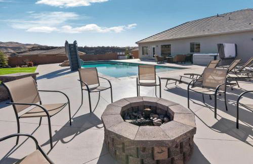 Pool & Hot Tub & Fire Pit & Water Slide - Foto 16