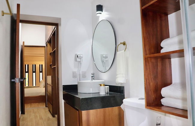 Sunset Kin Beach Apartments - Photo 32