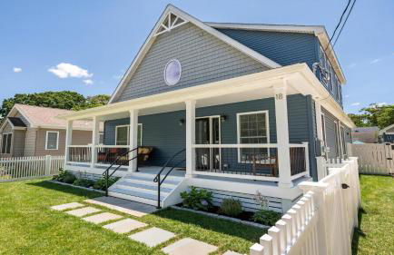 Pet-Friendly Pool Bayside Coastal Cottage - Foto 1