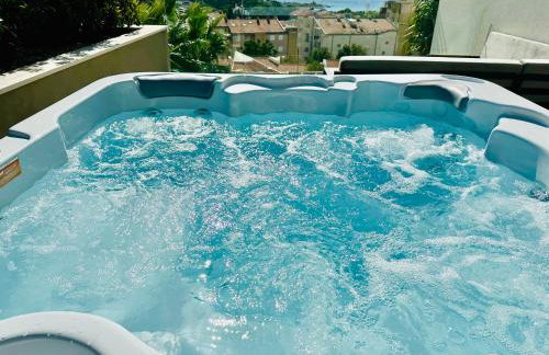 Luxury Adria Makarska - Sea & Mountain View, Whirlpool and Free Parking - Foto 4