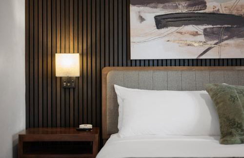 PFR Suites - Highland, 3BR 2BA Shadyside Condo, 2 King Beds, 3rd Floor Walkup - Foto 12