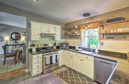 Game Room and Spacious Yard 10-Acre Catskills Home! - Foto 13