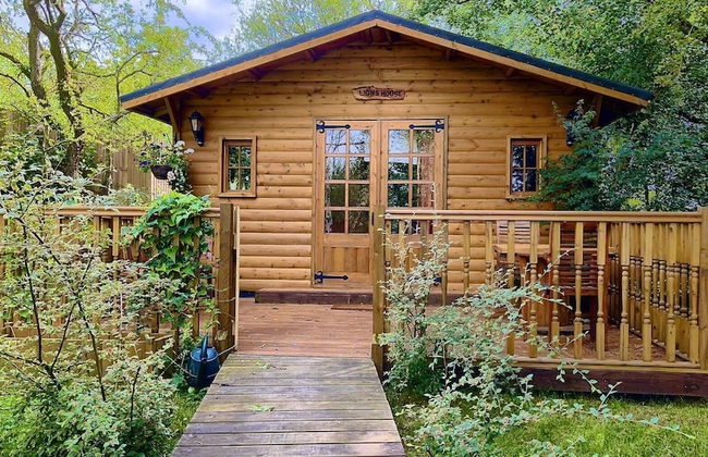 Captivating 1-bed Cabin in Newmarket - Foto 1