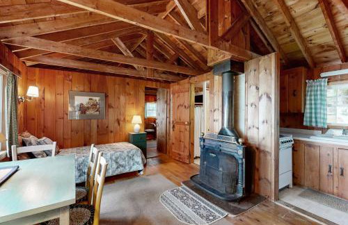 Lake-View Escape! Easy Access to Camden and Belfast - Foto 3