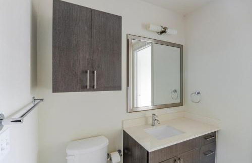 Blueground Downtown Austin pool nr Congress ATX-328 - Foto 15